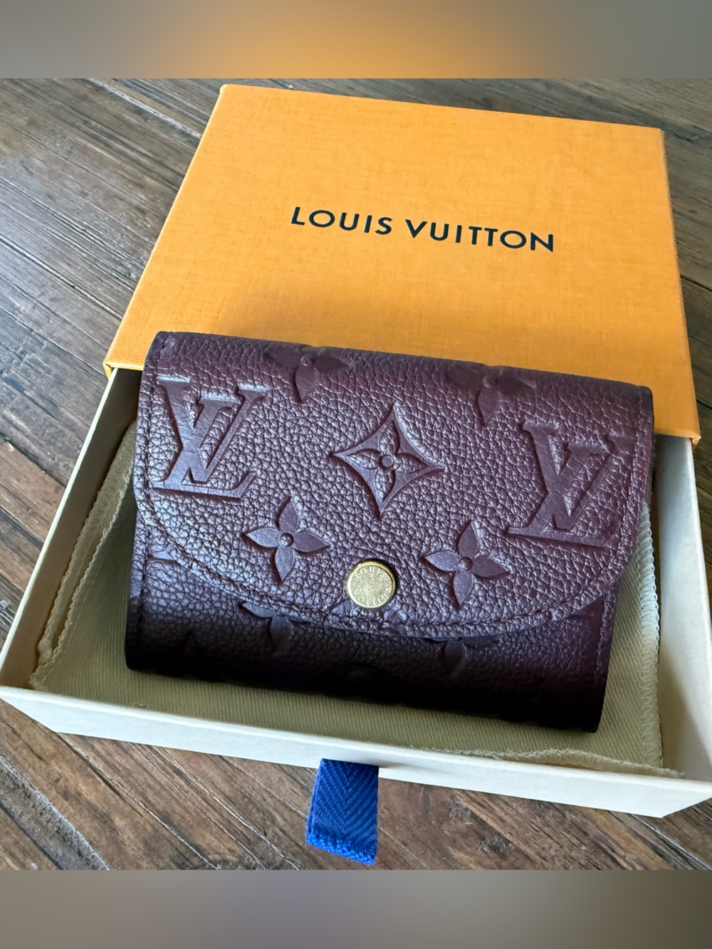 New Rare Louis Vuitton Rosalie Coin Purse in Empreinte Leather - Grenat Red SLG - Picture 3 of 10